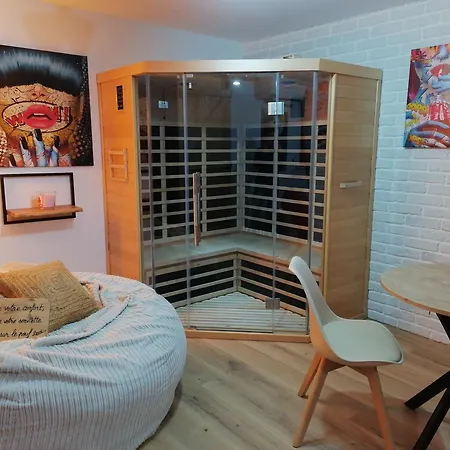 Σπίτι διακοπών Deco Pop Et Chaleureuse Avec Jacuzzi, Sauna, Piece Coquine *