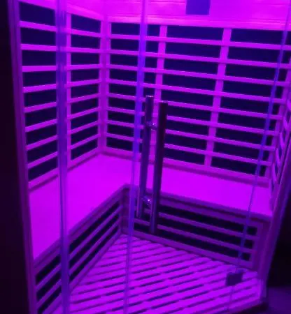 Holiday home Deco Pop Et Chaleureuse Avec Jacuzzi, Sauna, Piece Coquine