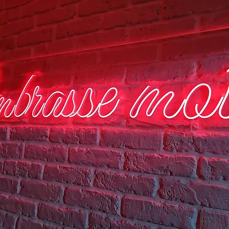 Deco Pop Et Chaleureuse Avec Jacuzzi, Sauna, Piece Coquine Holiday home Calais